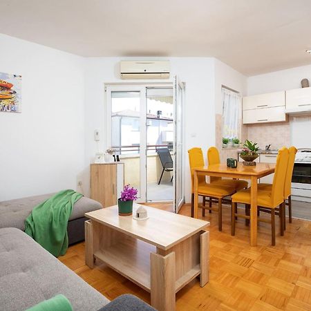Apartment Stellina Stinjan ภายนอก รูปภาพ