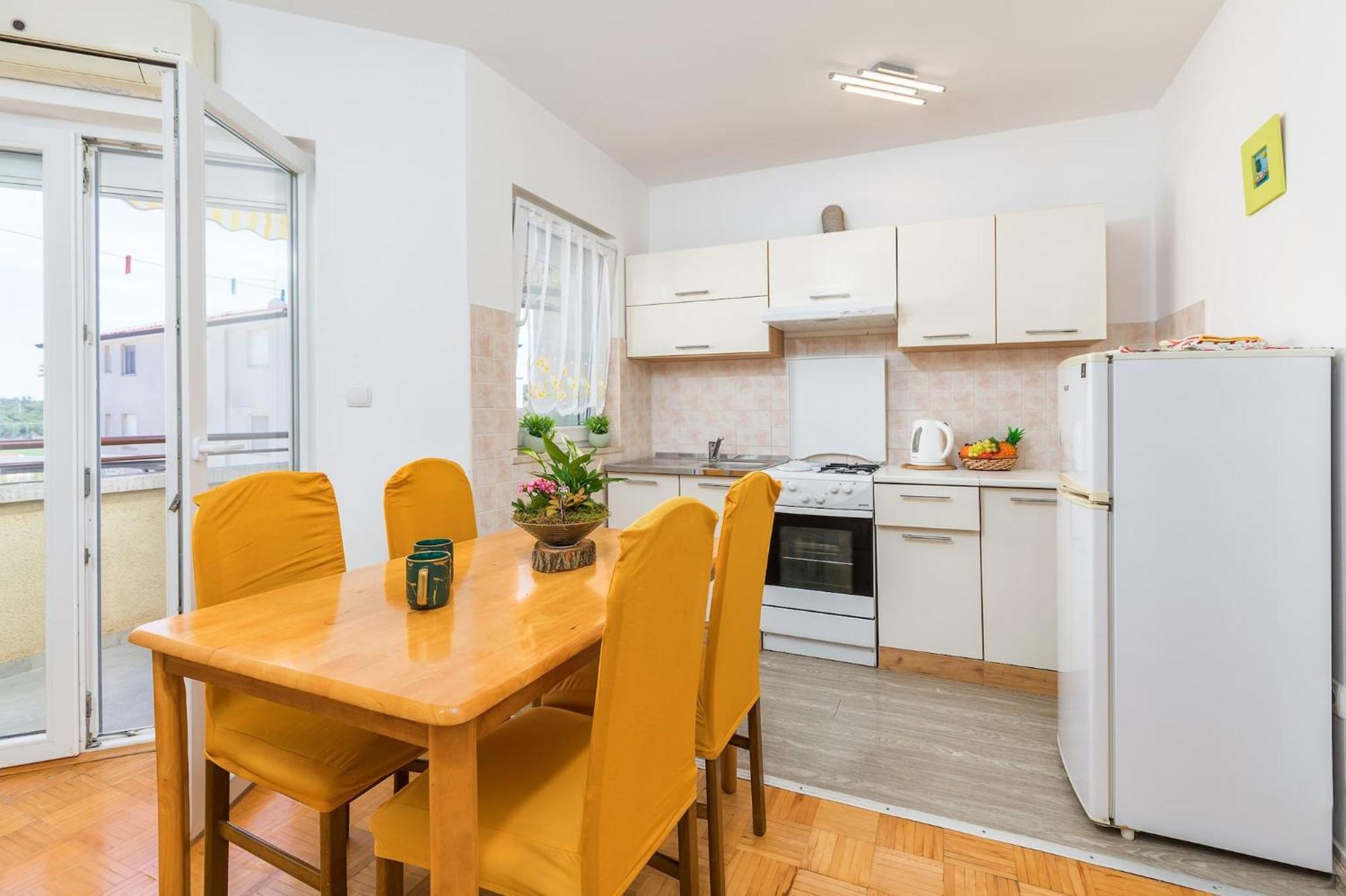 Apartment Stellina Stinjan ภายนอก รูปภาพ