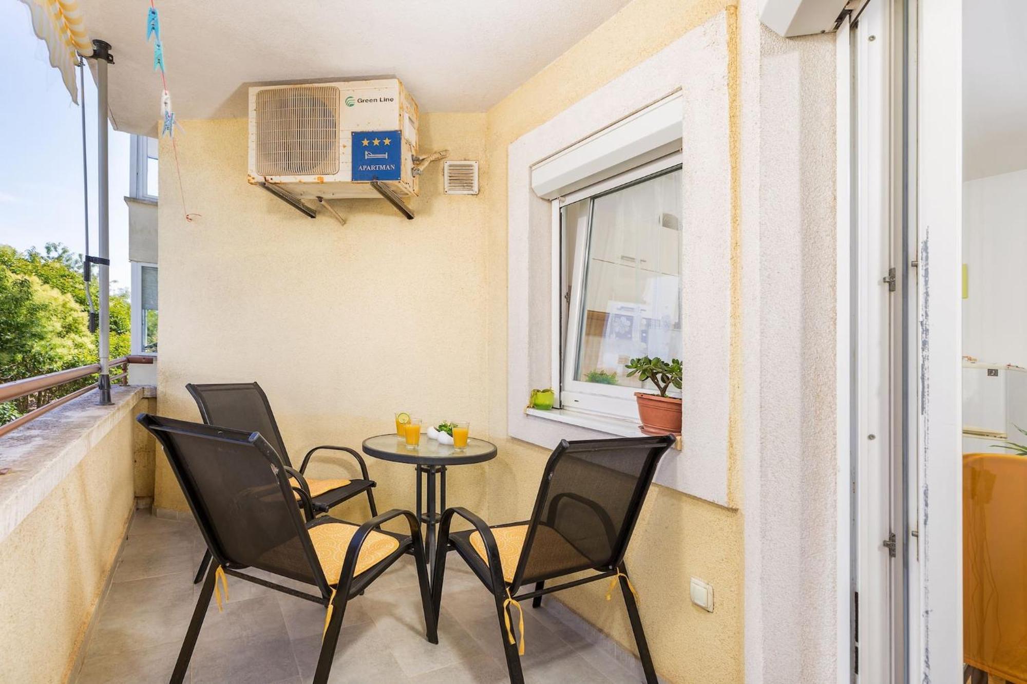 Apartment Stellina Stinjan ภายนอก รูปภาพ